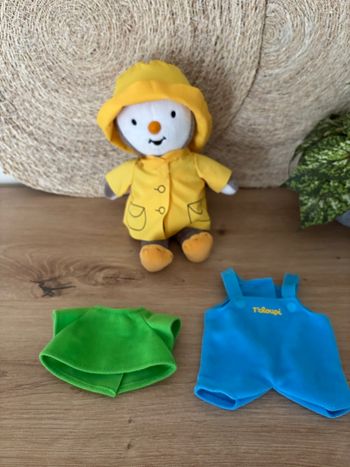 Doudou t choupi avec sa tenue imperméable chapeau jemini