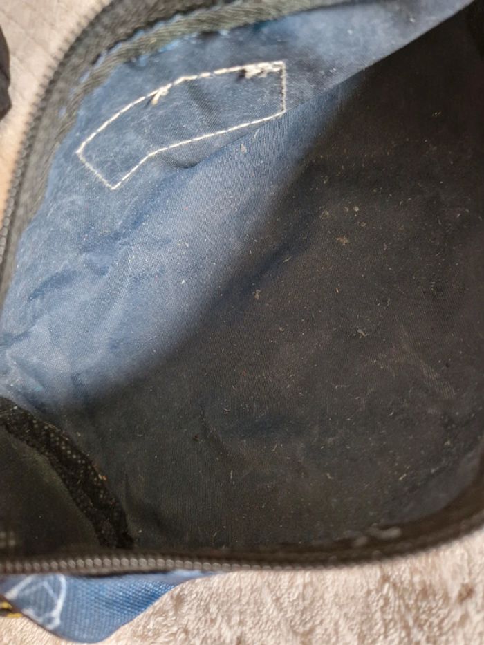 Trousse bleue - photo numéro 5