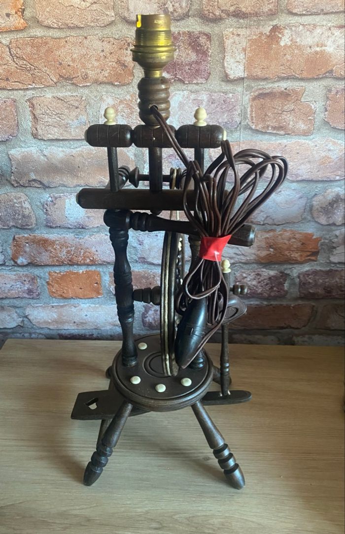 Lampe rouet vintage