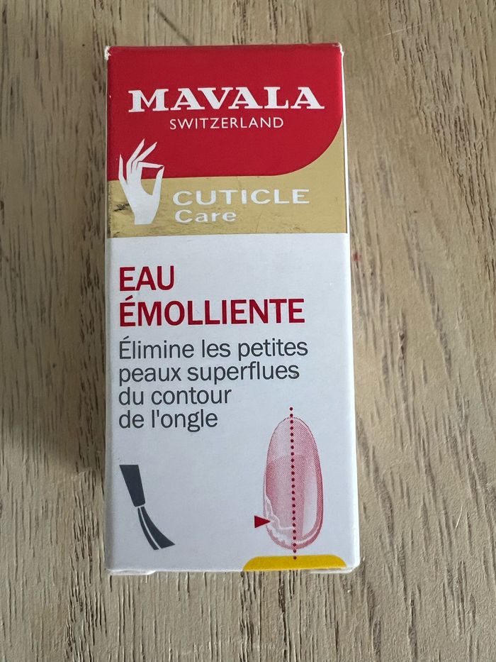 Mavala Cuticule Care Eau Émolliente 5 ml - photo numéro 2
