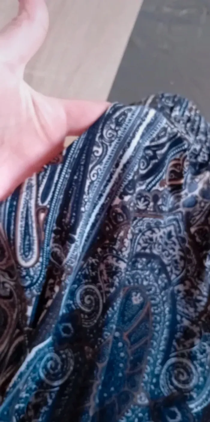 Très joli pantalon fluide et léger en très bon état - photo numéro 5