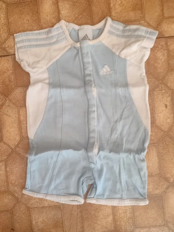 Barboteuse adidas 6 mois