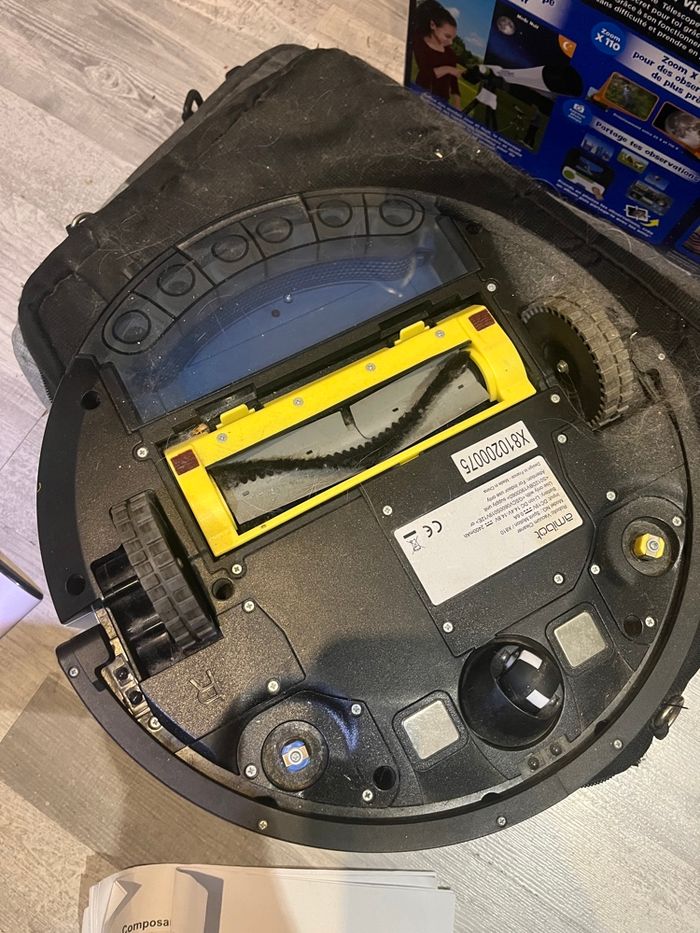 Aspirateur robot AMIBOT - photo numéro 4