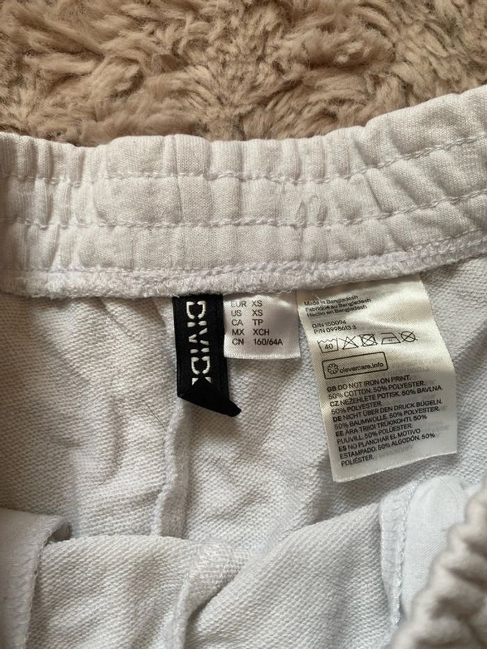 Short taille haute XS - photo numéro 3