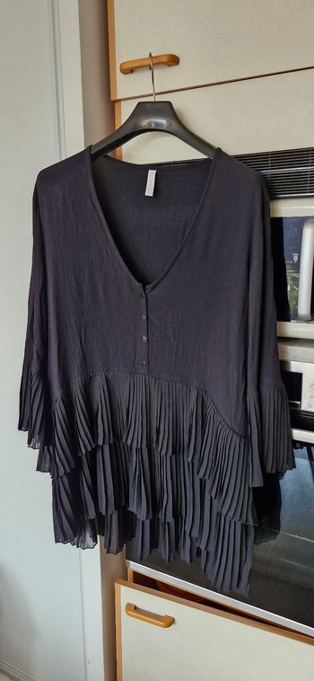 Vends très belle tunique noir XXL