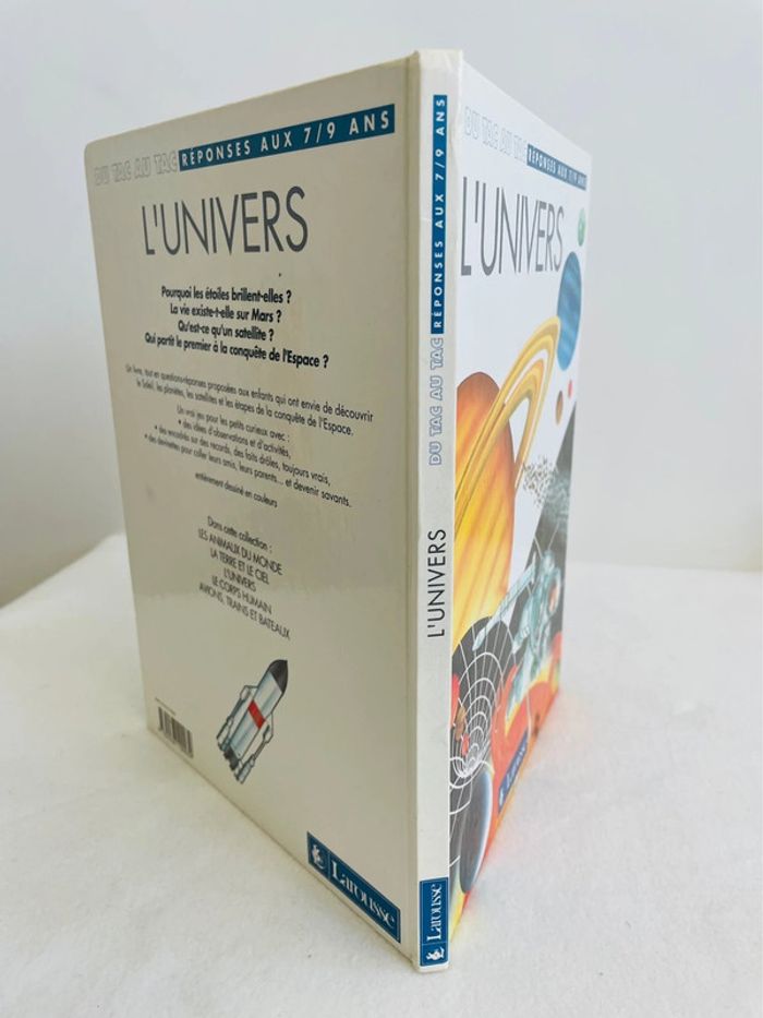 🪐 Livre l’Univers. Larousse. Tres bon état. - photo numéro 3