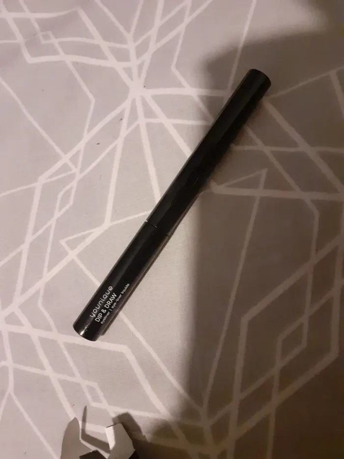 Eye liner - photo numéro 2