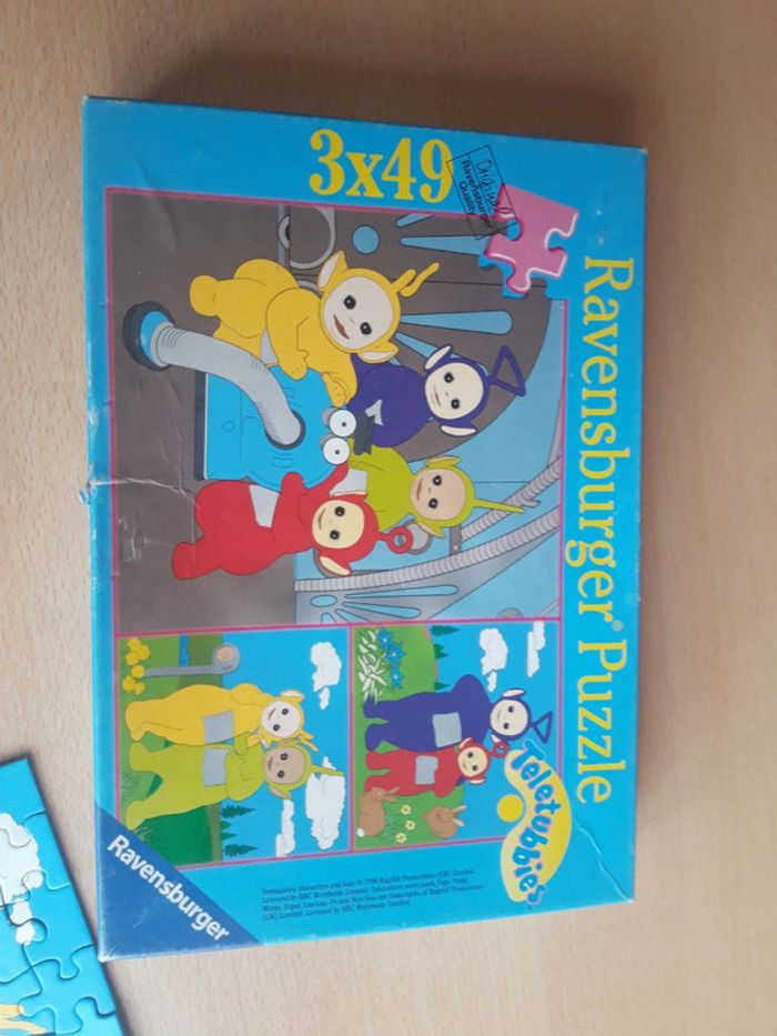 Lot de 3 puzzles 49 pièces