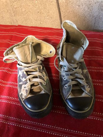 Converse militaire