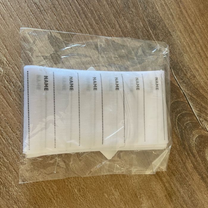 Étiquettes vêtements