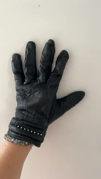 Gant faux cuir