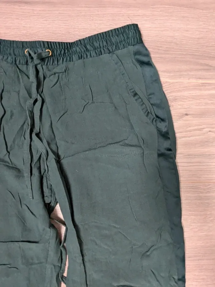 Pantalon fluide vert - photo numéro 2