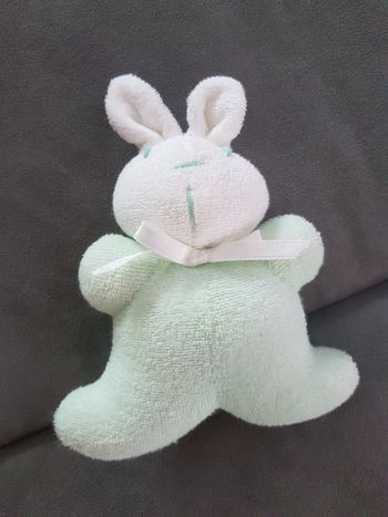 peluche lapin