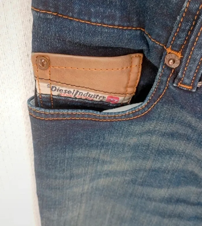 Jeans diesel - photo numéro 3