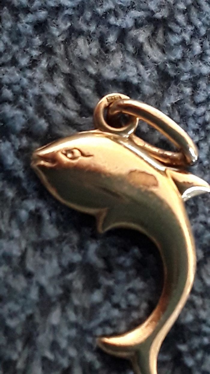 Pendentif dauphin en plaqué or - photo numéro 7