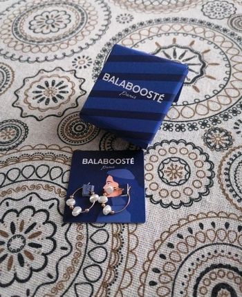 Boucles d'oreilles neuves Balaboosté