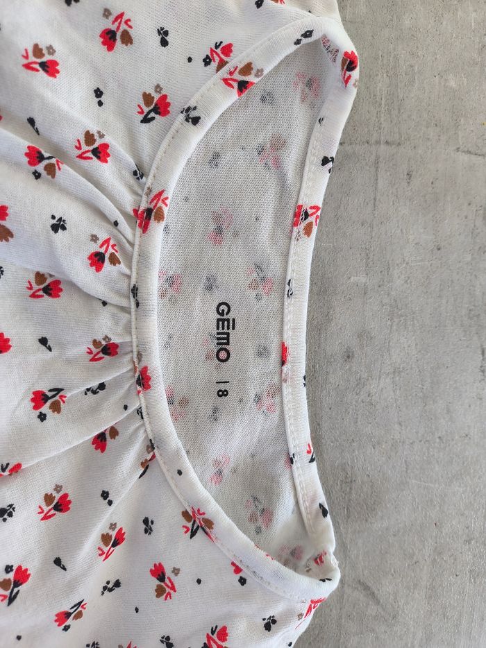 Tee shirt fille 8ans - photo numéro 3