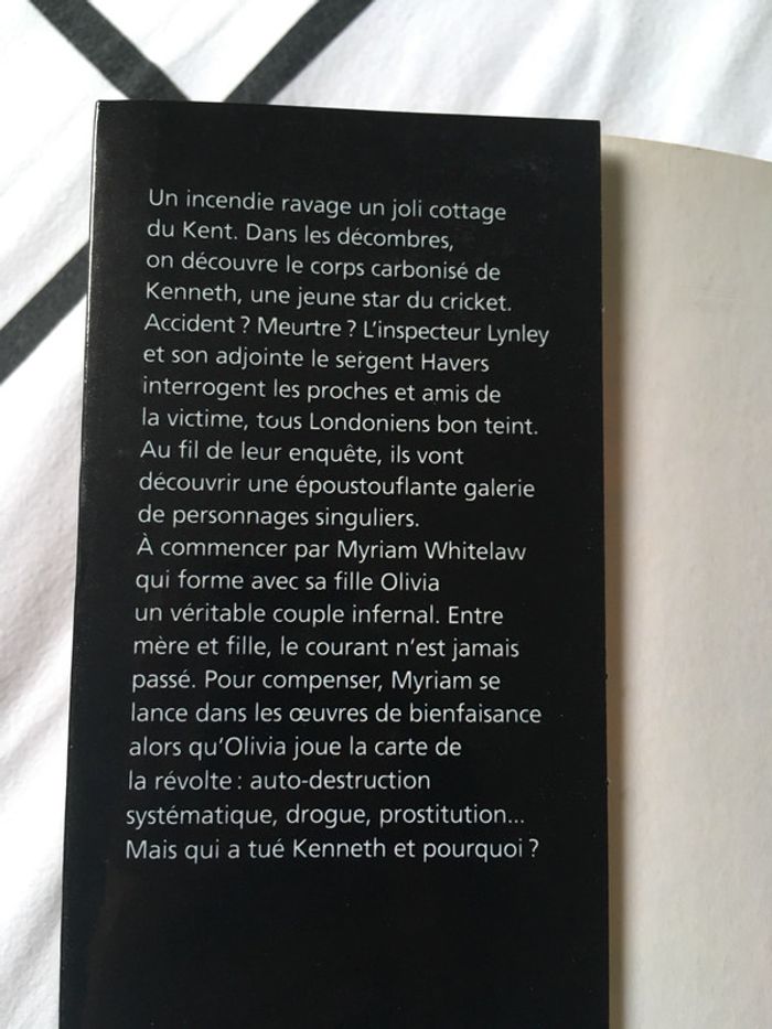 Livre un goût de cendre - photo numéro 2