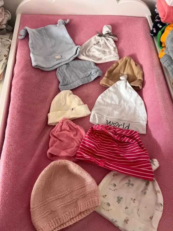 Lots de 10 bonnets pour bébé