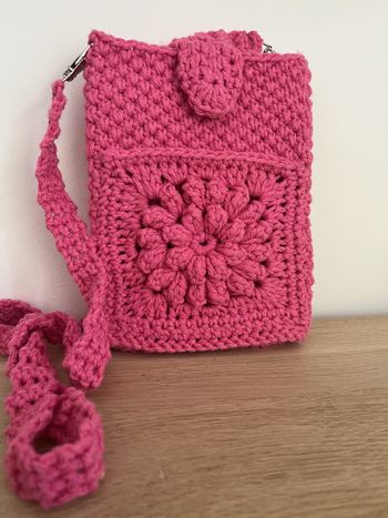 sac bandoulière pochette fuchsia