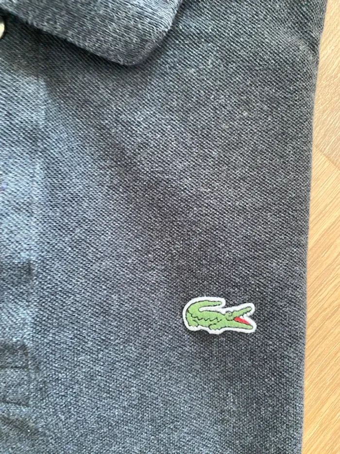 Polo Lacoste homme gris anthracite – Taille S – Authentique – Boutons nacrés - photo numéro 2
