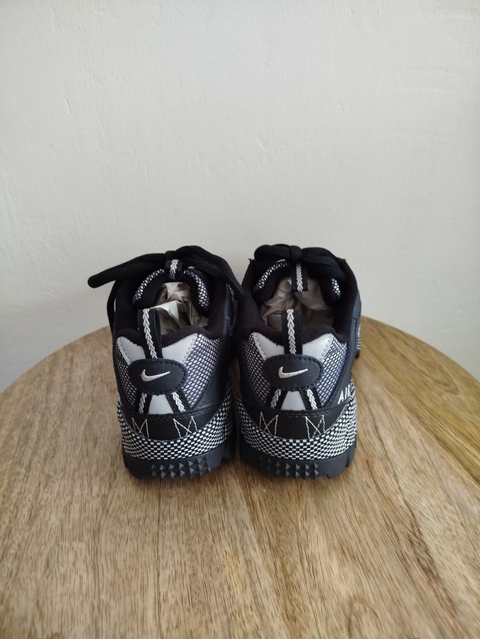 Baskets de randonnée Nike T 37,5 - photo numéro 5