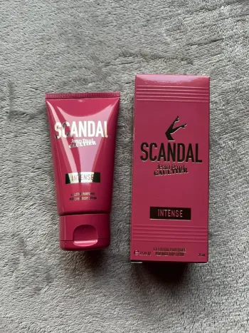 Lait pour le corps Scandal Intense