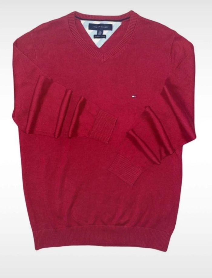 🥶 Pull Tommy Hilfiger. Homme. Rouge. Taille s. Très bon état.