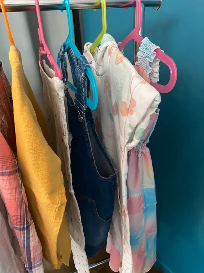 👗 Lot vêtements fille – Taille 8 ans 👗 - photo numéro 4