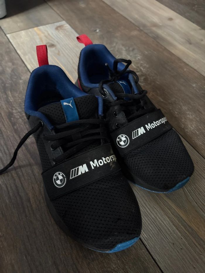 Baskets Puma BMW noires 38 TBE