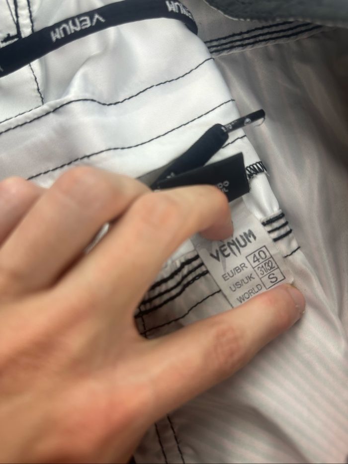 Short de sport de combat mma ufc Venum / Taille L 40 / Très bon état - photo numéro 6