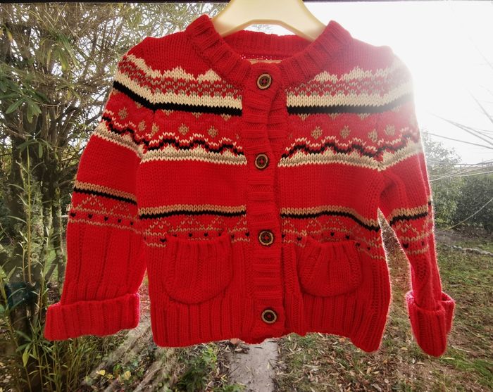 Gilet rouge motif jaquard 3 mois