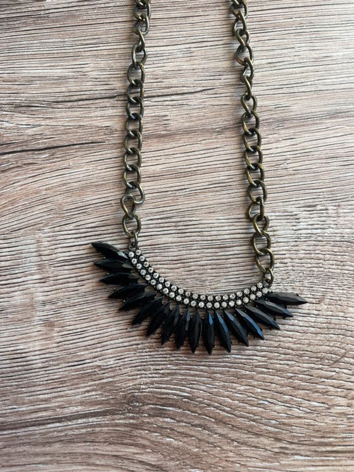 Collier doré noir - photo numéro 2
