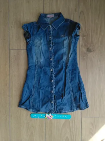 Robe en jean Lila rose 5 ans très bon état