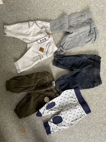 Lot de 5 pantalons neufs