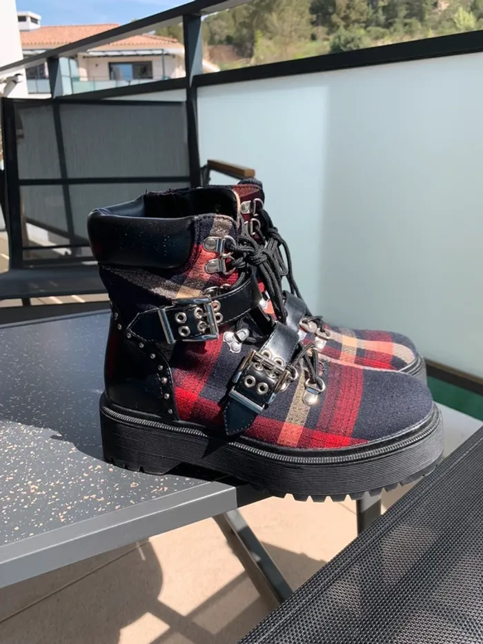 Boots tartan comme neuves taille 37 - photo numéro 9