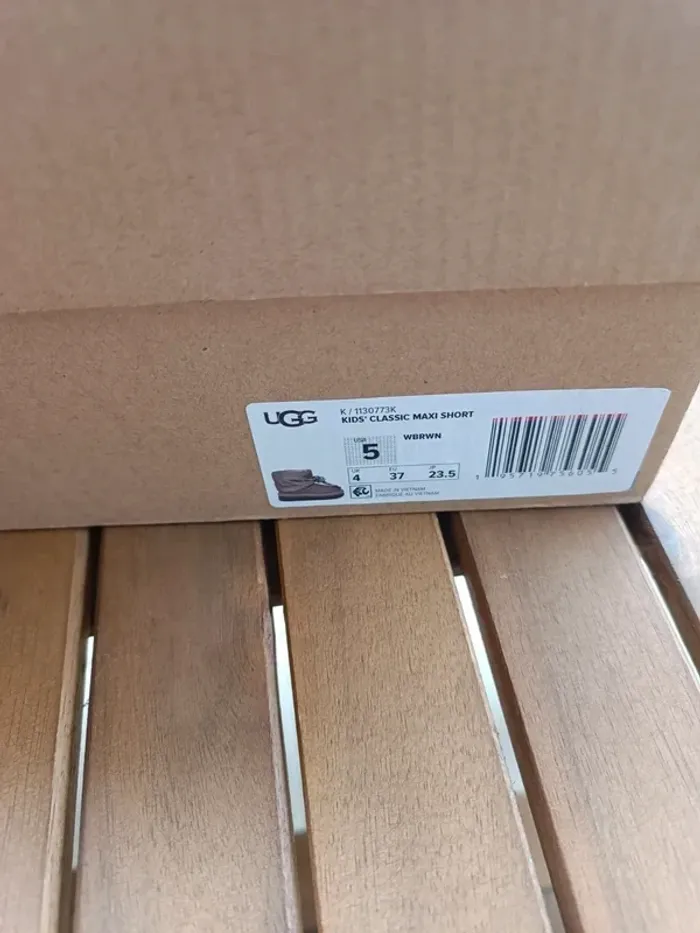 UGG Classic maxi short pointure 37 marron - photo numéro 9