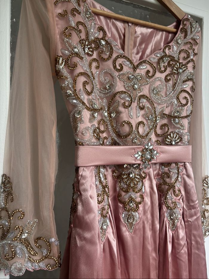 Robe de soirée - photo numéro 4