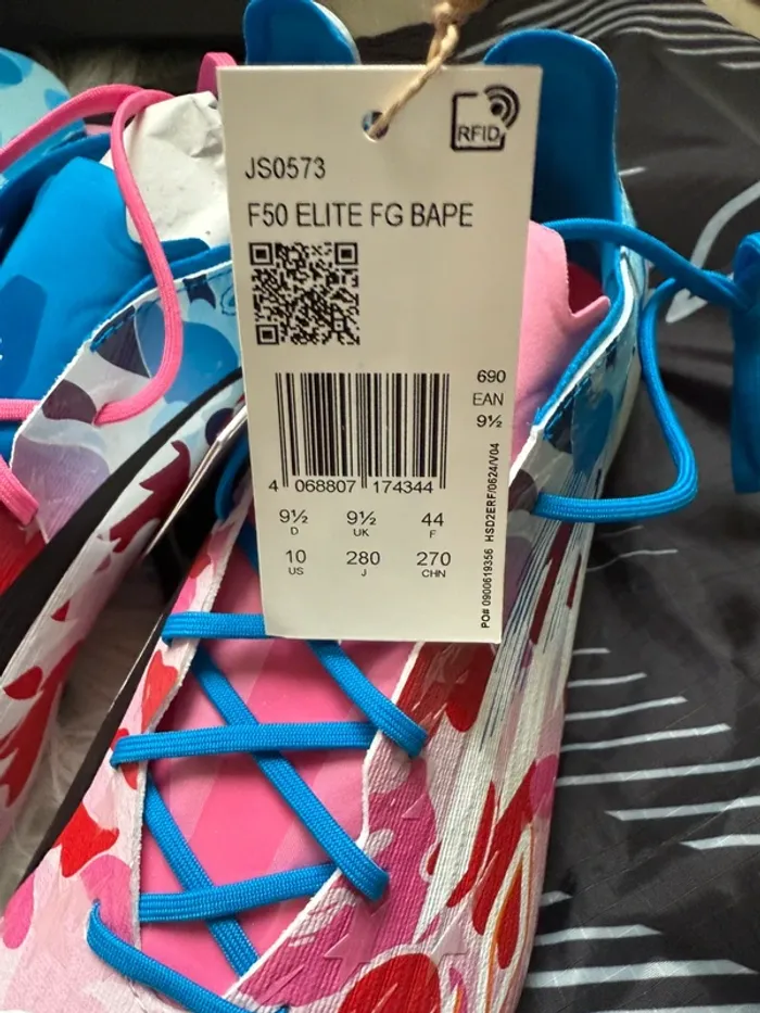 Adidas bape F50 taille 44 Tout neuf dans la boîte - photo numéro 3