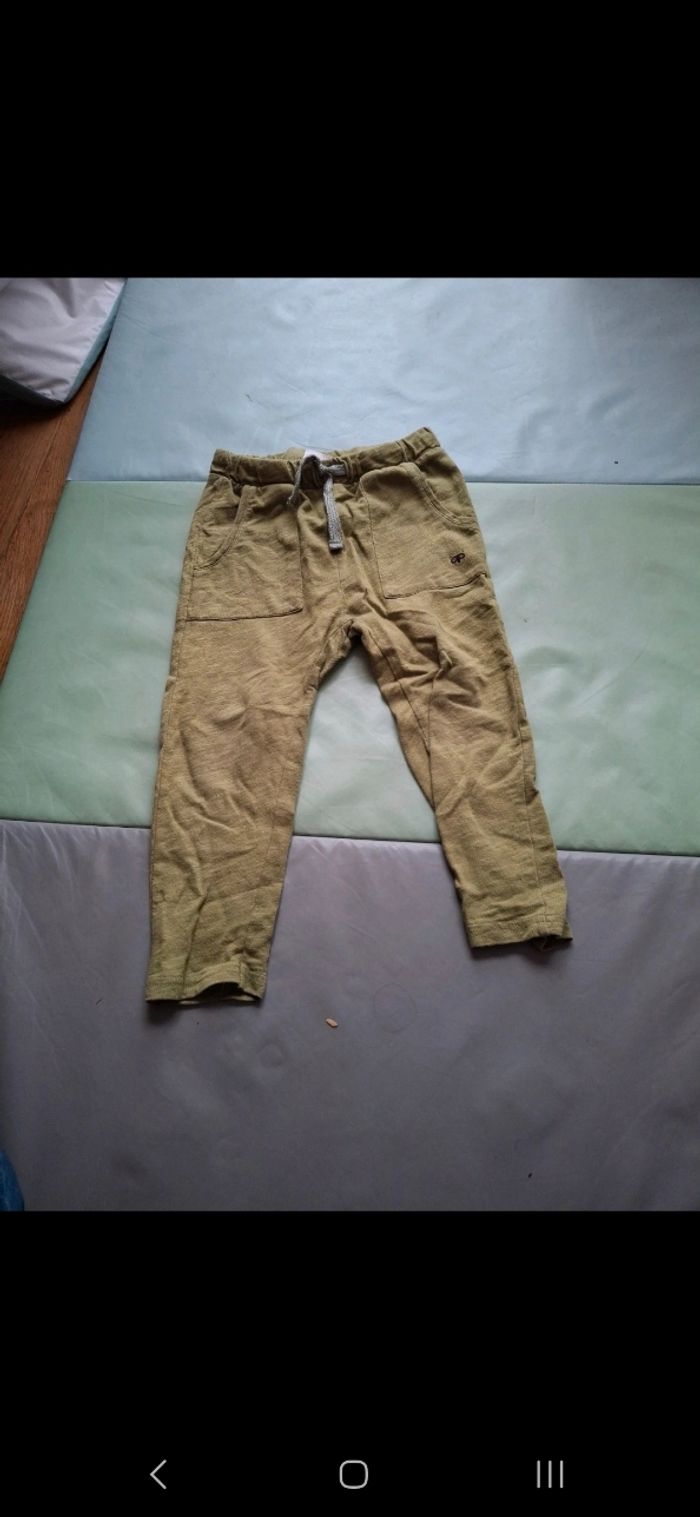 Pantalon kaki 2-3 ans zara