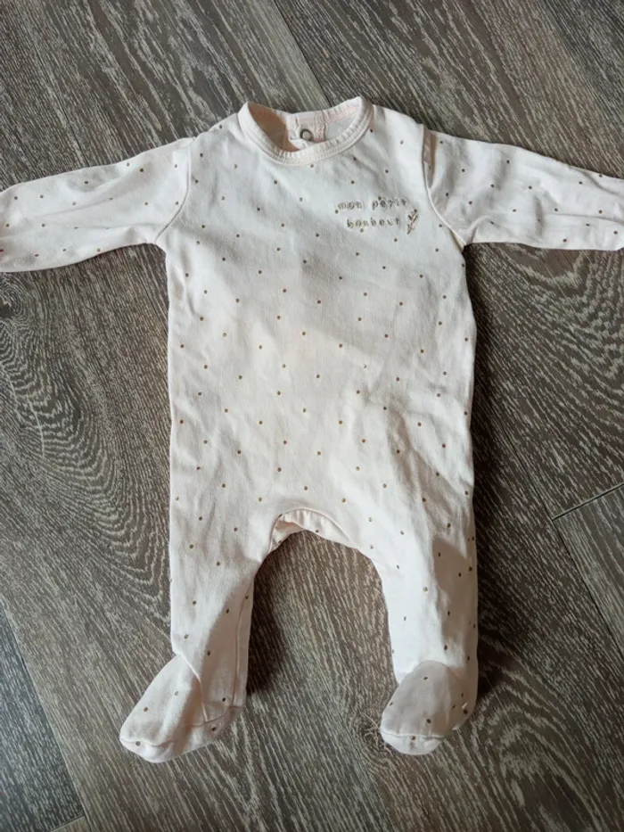 Pyjama rose pâle Kiabi 1 mois
