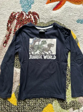 Tee shirt manche longue Jurassic world 8 ans