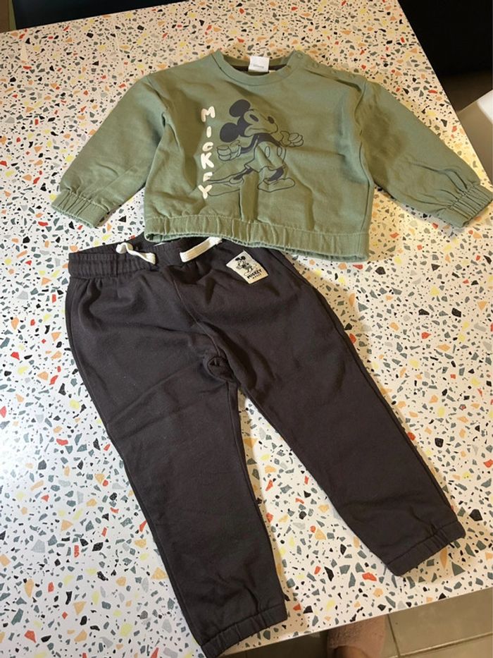 Ensemble pull pantalon Mickey