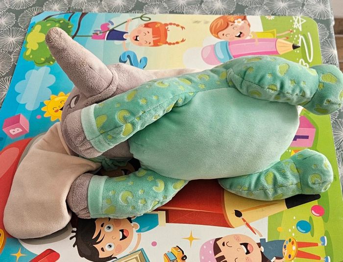 Peluche Dumbo luminescent - photo numéro 2
