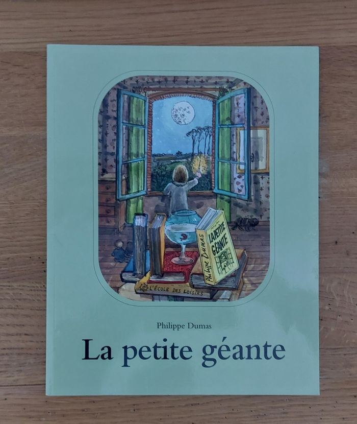 La petite géante - l'école des loisirs - photo numéro 1