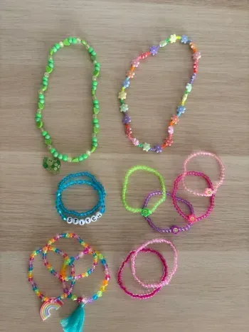 Lot bijoux fantaisie enfant