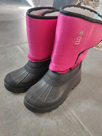 Bottes de neige. Pointure 34 . Intersport 