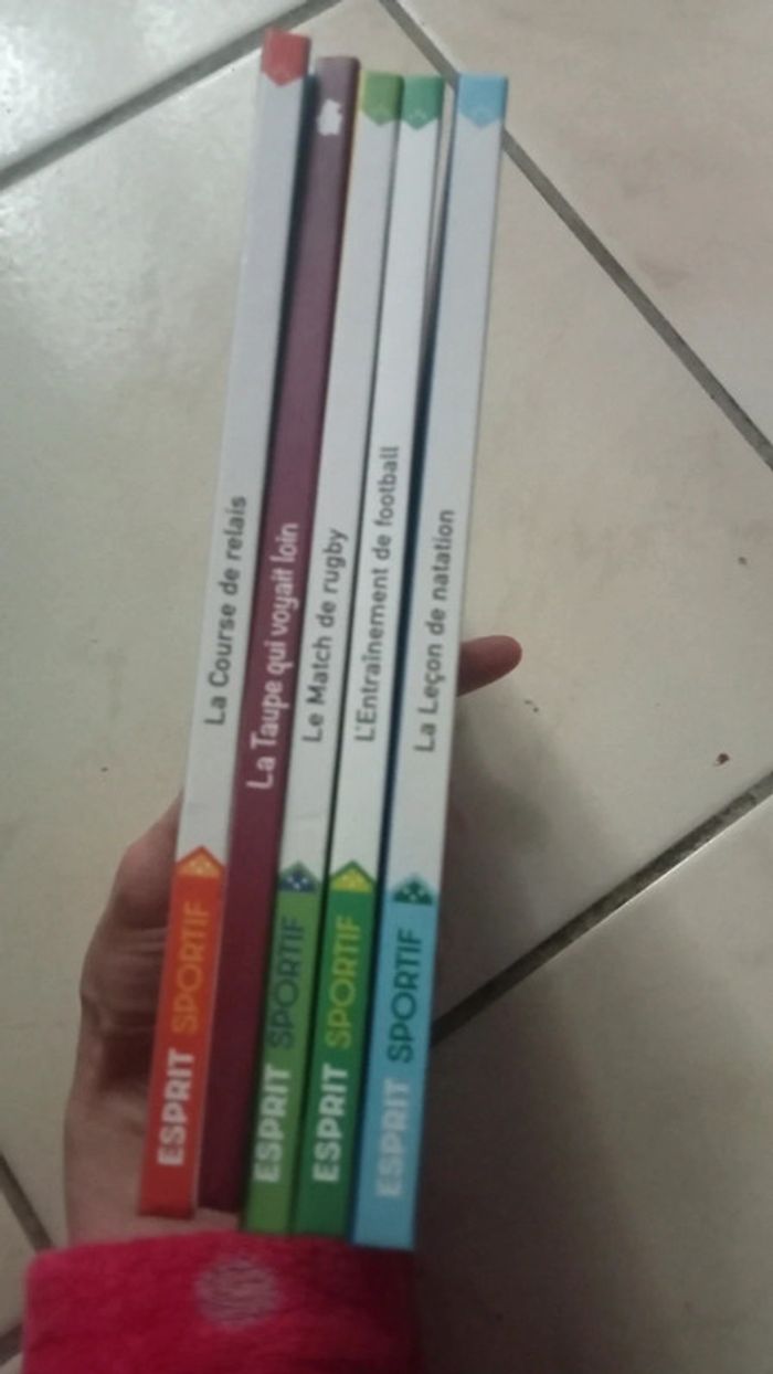 Lot du 5 livre hachette jeunesse - photo numéro 3