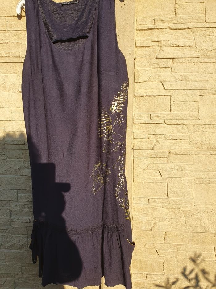 Tunique longue bleue marine et doré taille 44 - photo numéro 2