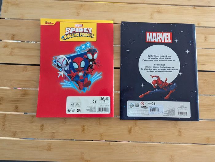 Lot livres coloriage Marvel - photo numéro 2